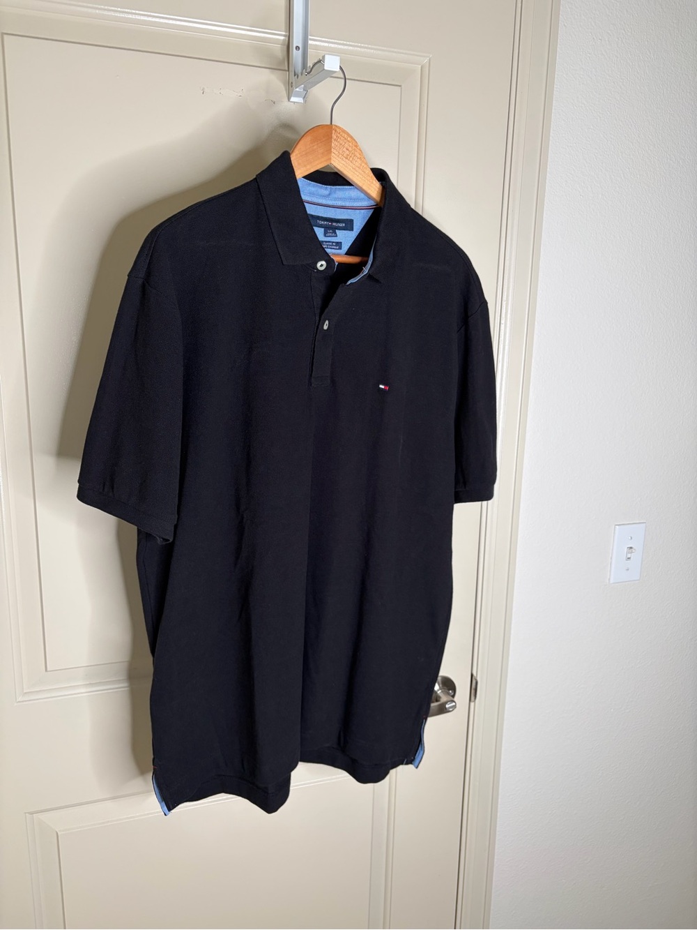 Tommy Hilfiger Men’s Black Polo Shirt Size Large